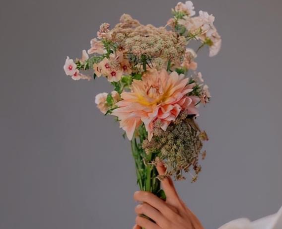 被对方折腾到绝望的感情怎么办,感情里对方绝望了怎么办