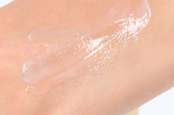 适合三十多岁女性水乳，十七八岁小姑娘擦什么水乳