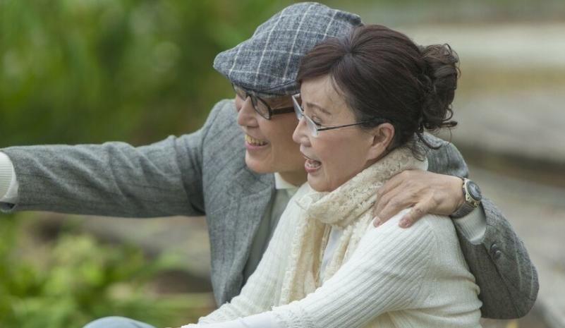 女人到70岁还会对男人动心吗，70多岁的女人还会对男人动心吗