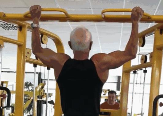 60岁能做仰卧起坐吗,仰卧起坐减肚子吗