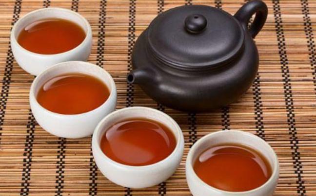 什么人不宜喝红茶，喝红茶用什么茶具