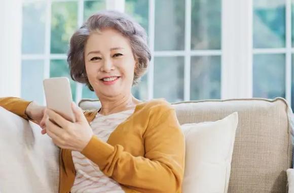 八十岁的女人对男人还会动心吗,80岁的男人对女人还有真爱吗