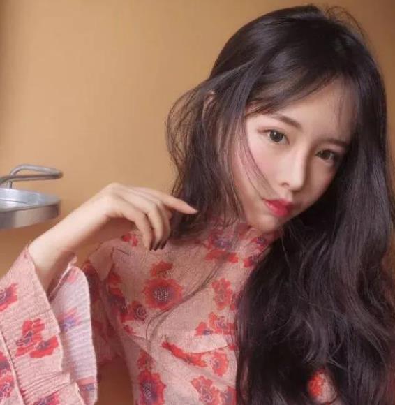 女人最大能接受多大年龄男人，女人的生理高峰期是什么年龄