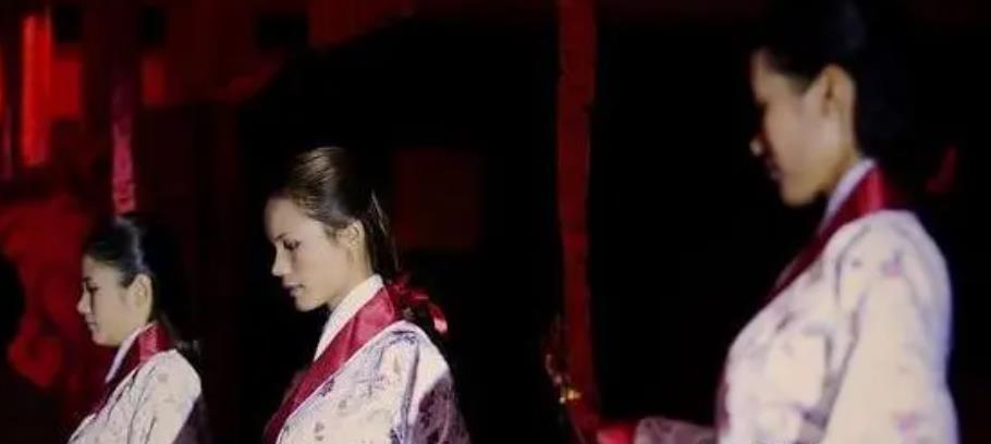 宫女最怕三件事，宫女晚上最怕什么