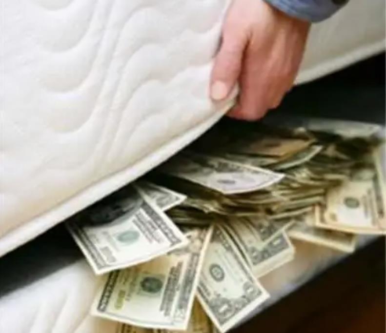 婚后女性怎么存私房钱,男人私房钱一般藏哪里