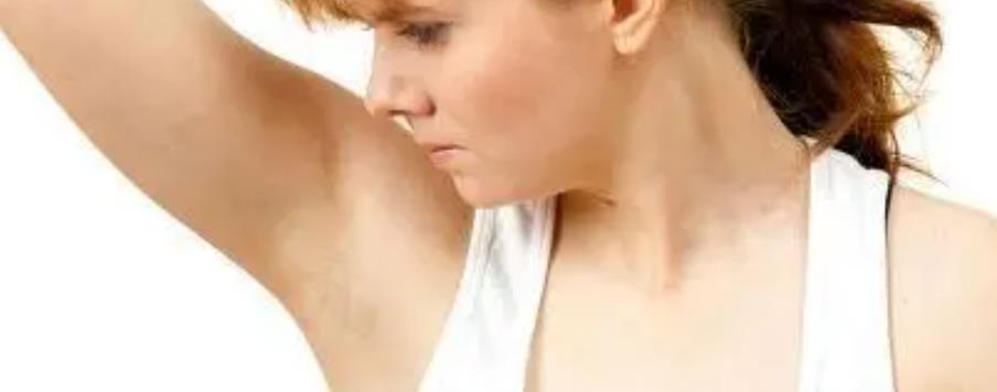 油耳朵就一定有狐臭吗,油耳朵和腋臭有关系吗