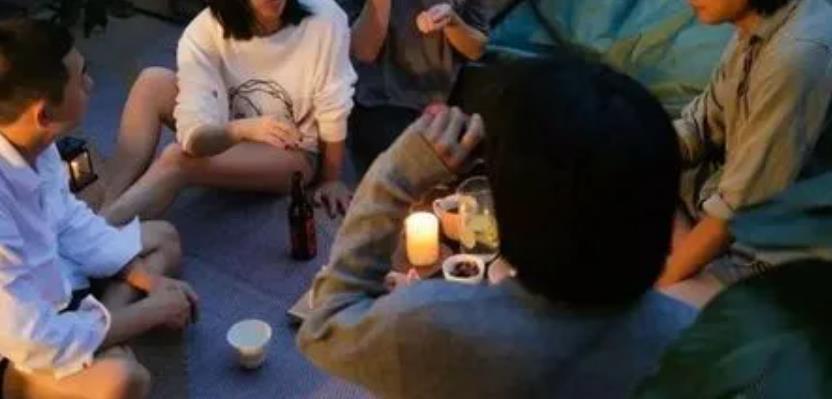 第一次和公公聊天的话题,插不进话题怎么办