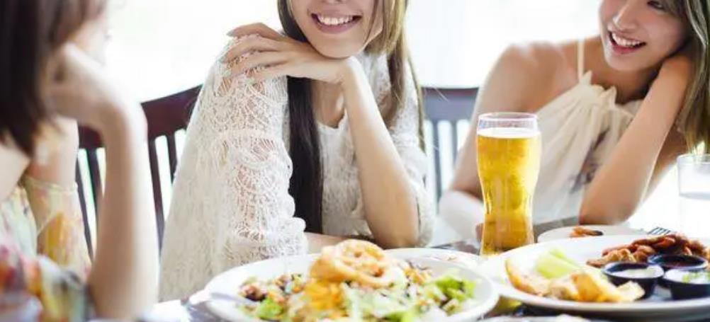 第一次和公公聊天的话题,插不进话题怎么办