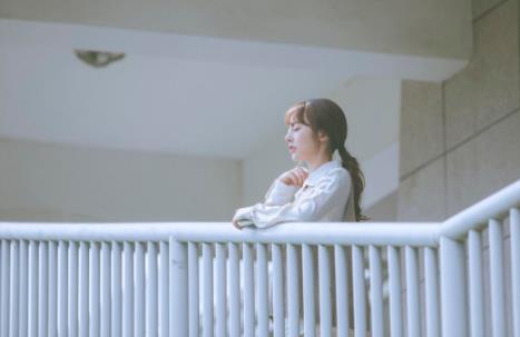 丈夫出国觉得寂寞怎么办,男人在外打工感到寂寞怎么办