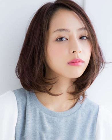 女士内扣短发型图片