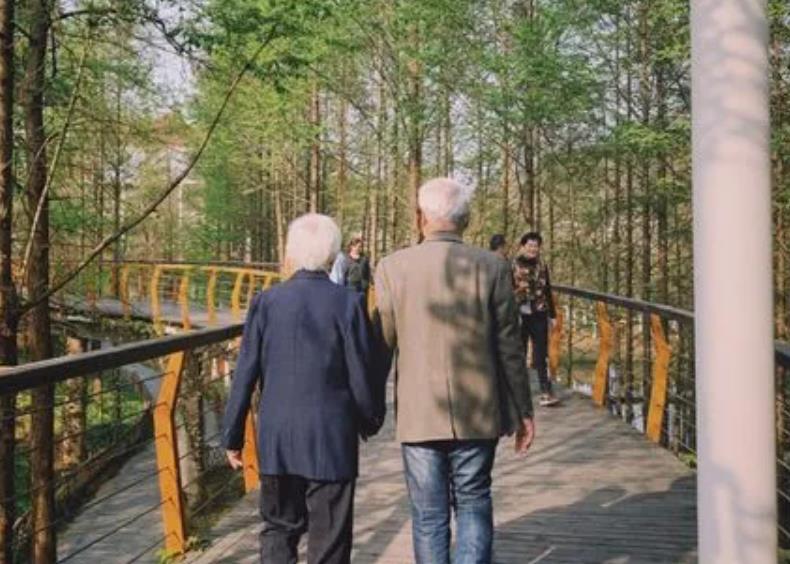 七十男人为何还花心,男人过了65岁还会花心吗