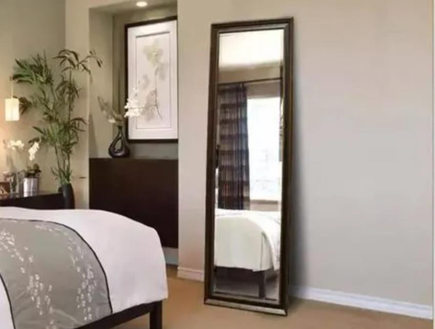 三处镜子不宜摆放,镜子最忌讳的三个地方