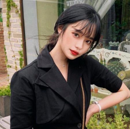 在女生发嗯嗯的时候怎么回复，男女暧昧总是发嗯嗯什么意思