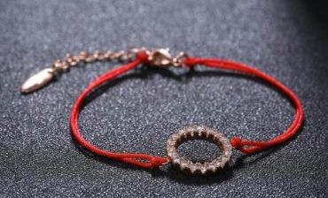 本命年兔年佩戴什么，本命年兔要注意什么