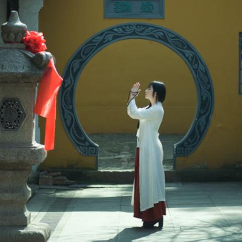 六种人不能去寺庙,女子月经期能进寺庙吗