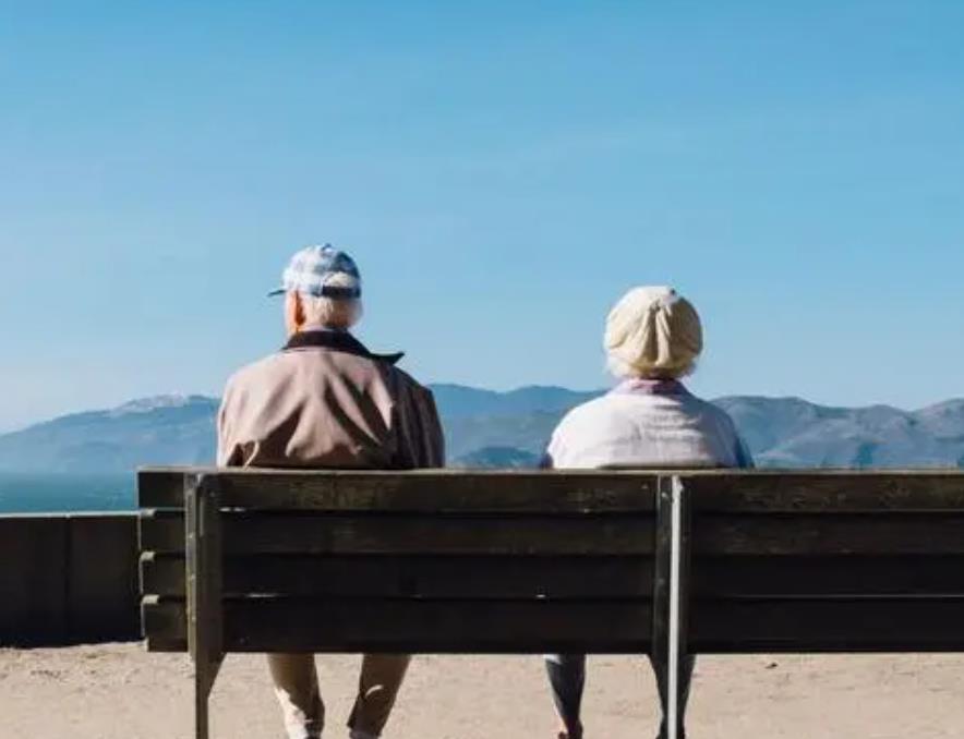 52岁大妈插足别人的感情有什么后果