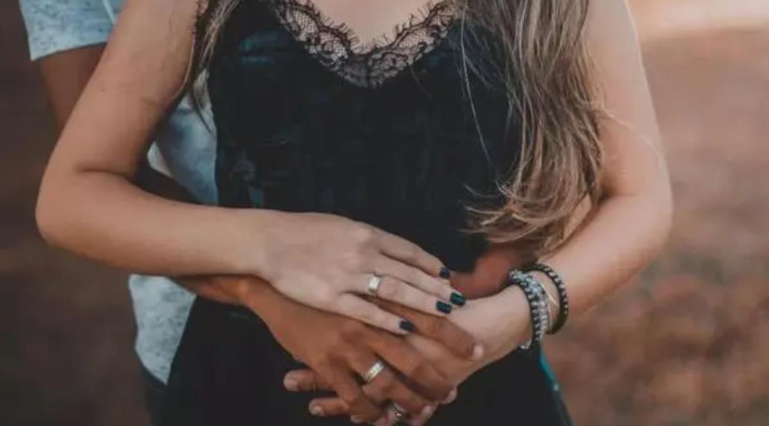 女人想出轨十大表现，女人出轨后第二天表现