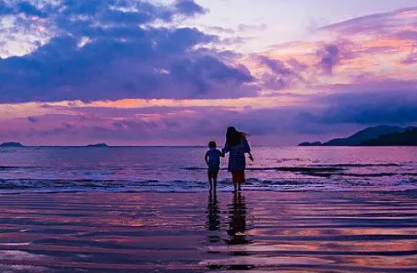 干妈和干儿子的关系怎么称呼，干妈第一次给干儿子红包多少合适