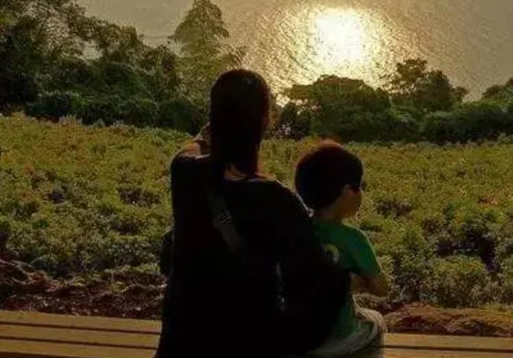 干妈和干儿子的关系怎么称呼，干妈第一次给干儿子红包多少合适