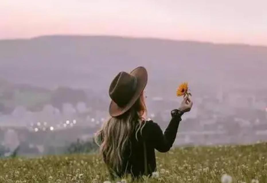 第一次和五十岁女人见面聊什么