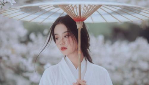 古风撑伞图片