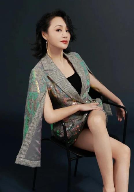 45岁曹颖惊艳美图,曹颖惊艳的照片