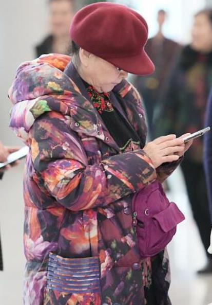 李谷一卸妆后真实照片