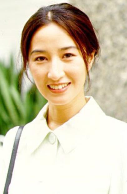 关咏荷惊艳写真,关咏荷年轻时最漂亮的照片