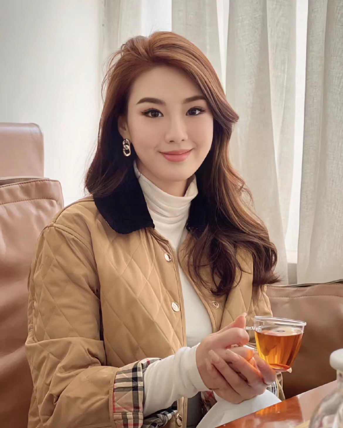 女人有福气的下巴图片