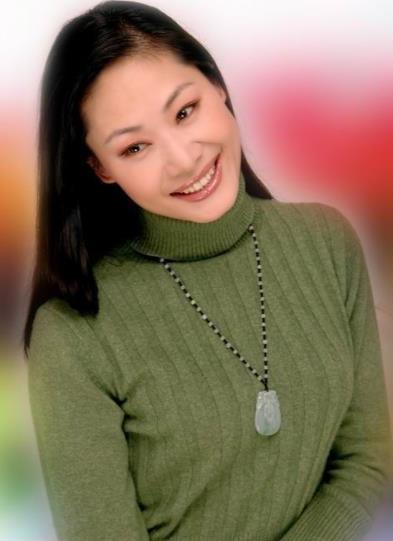 于文华18岁照片