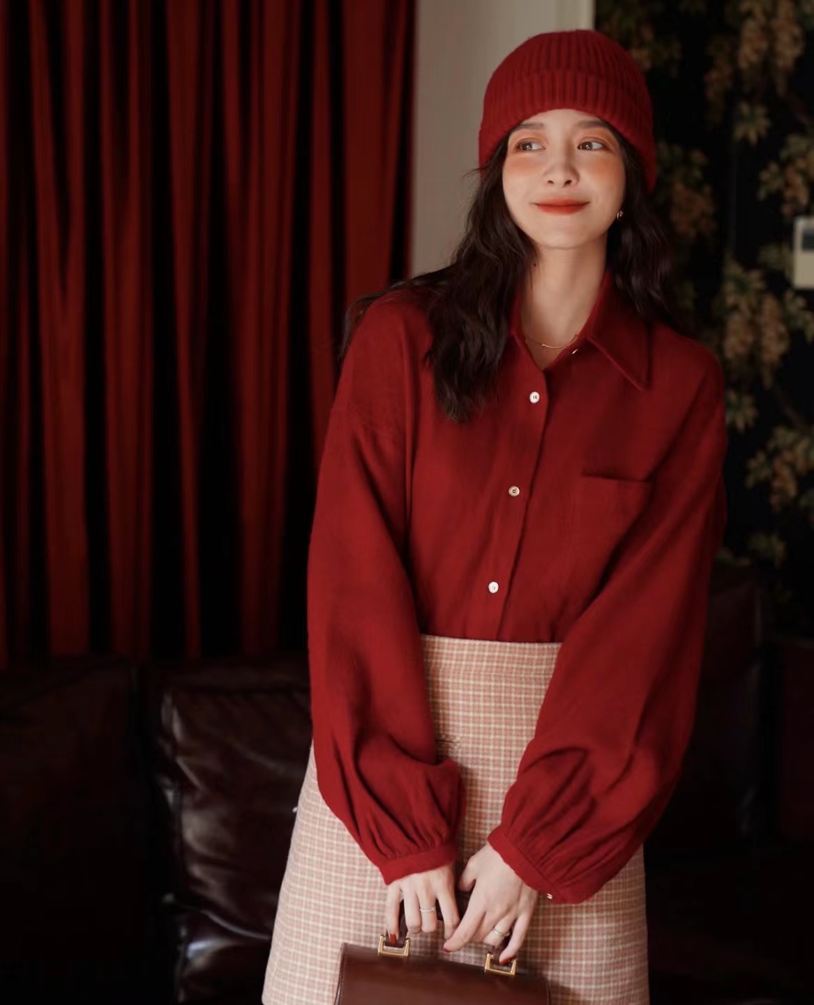 红色帽子怎么搭配好看