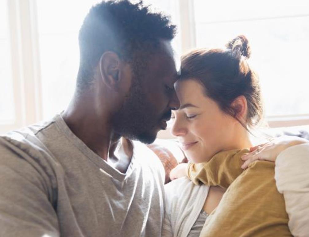 男朋友为什么爱闻我身上的气味