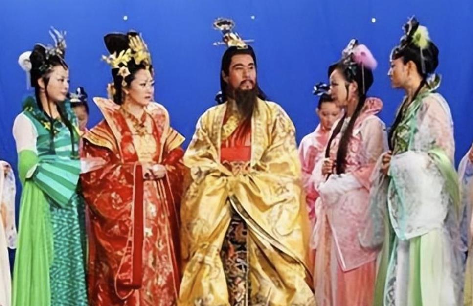 怎样写三代祖宗，供奉三代宗亲牌位书法