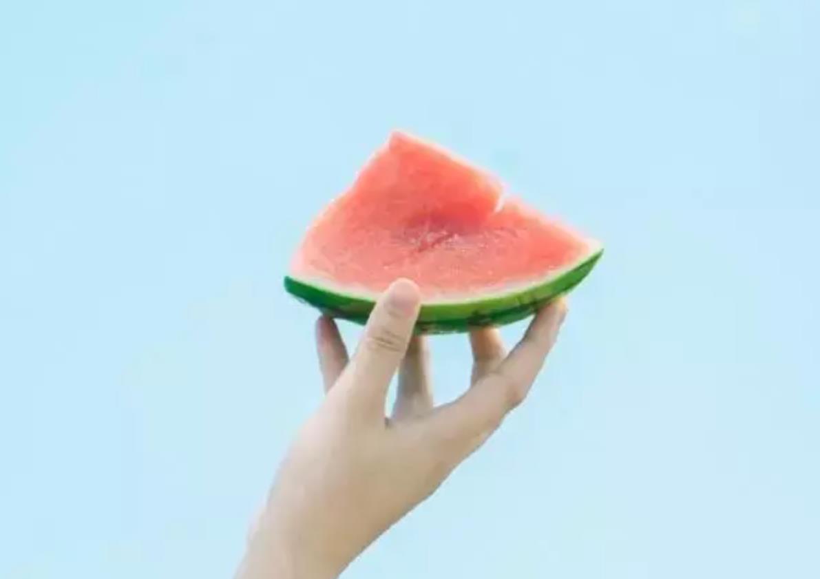 女人感动到哭的情话,打动女孩的情话