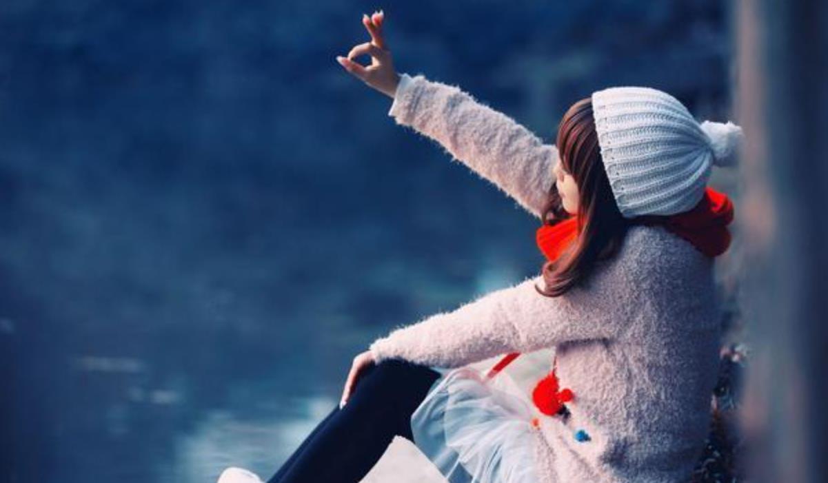 男人睡觉会去摸下妻子的手心理原因