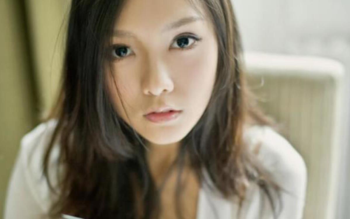 老婆多次和别的男人约会怎么办