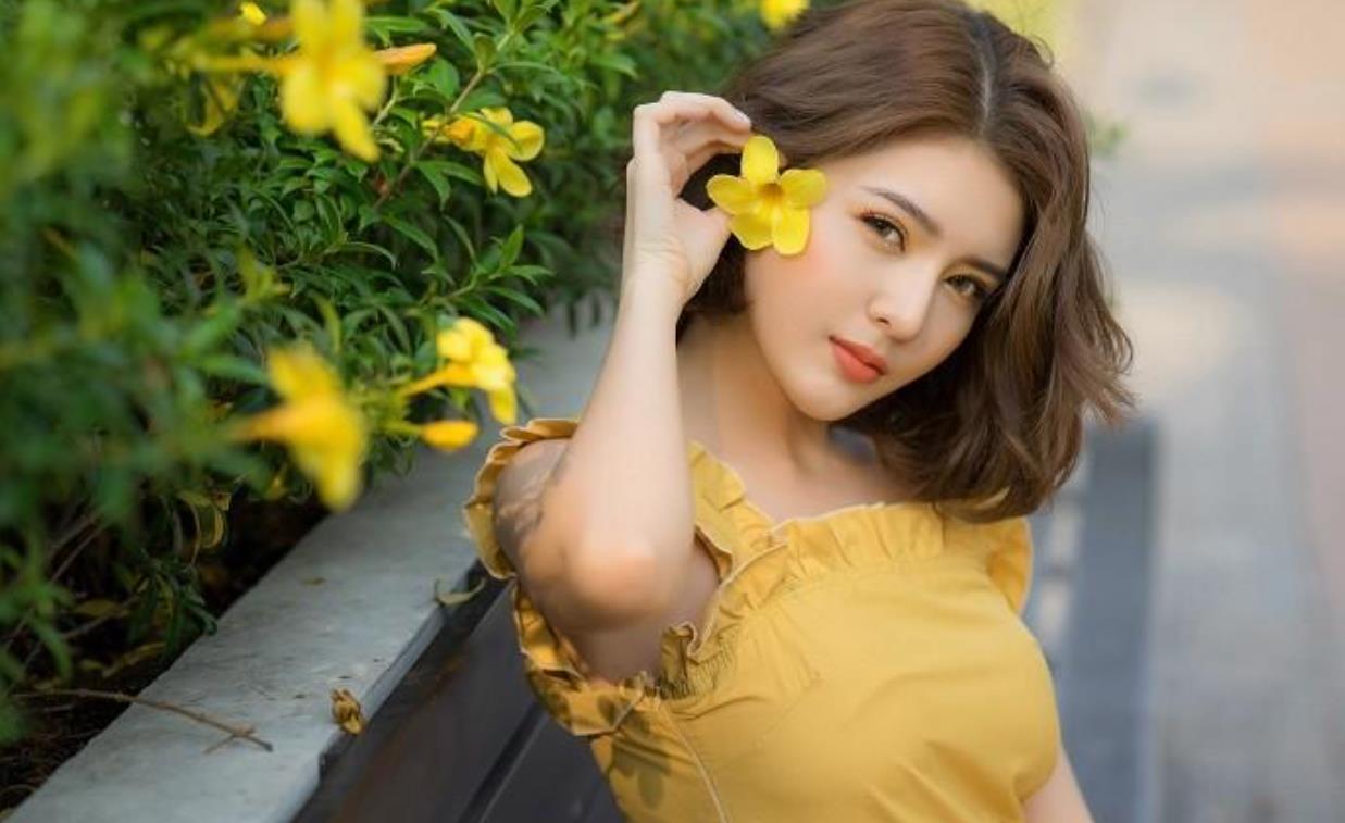 男人碰到真爱的肢体动作