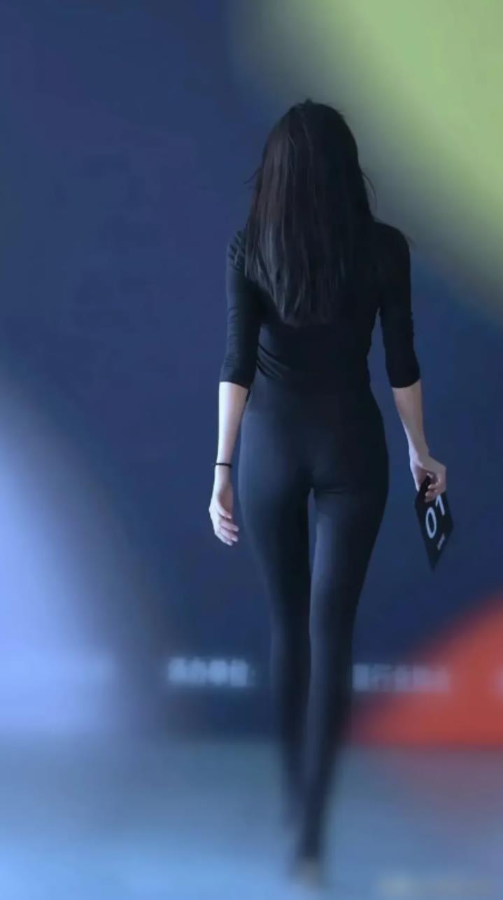 女人臀大腰细有福气吗