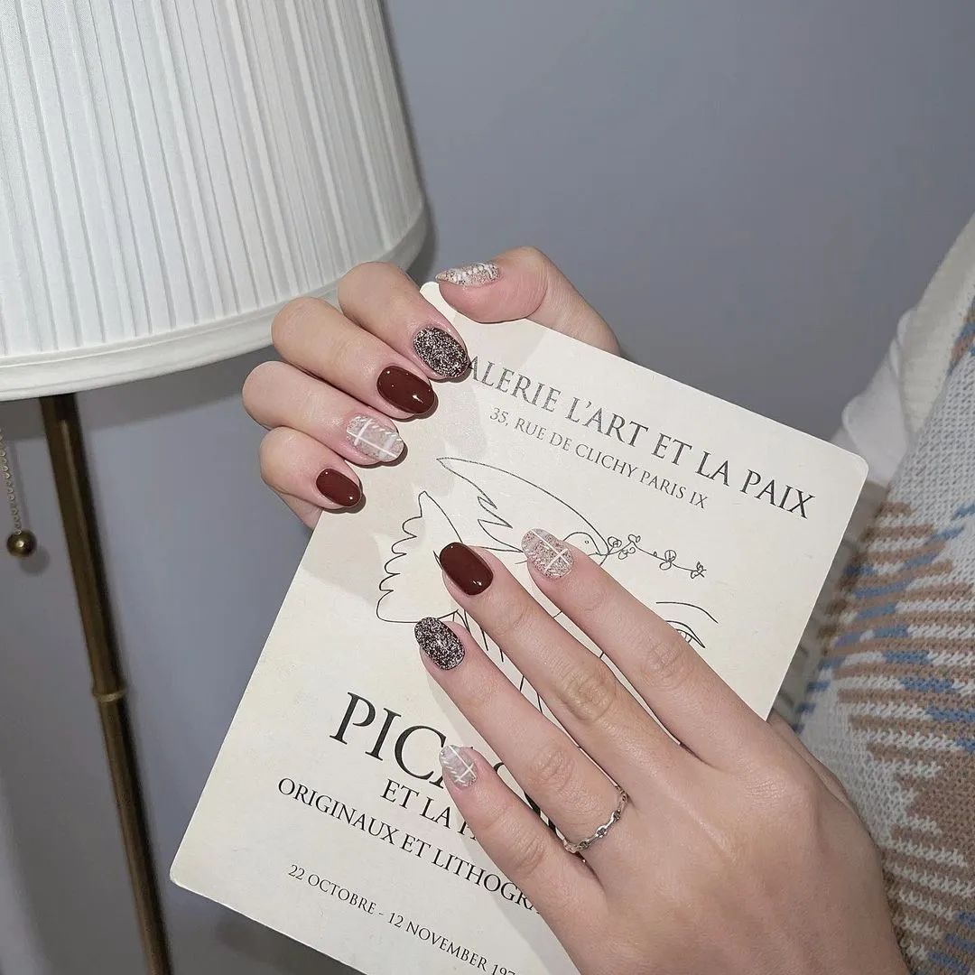 短甲新款显白，美甲最火爆款显白