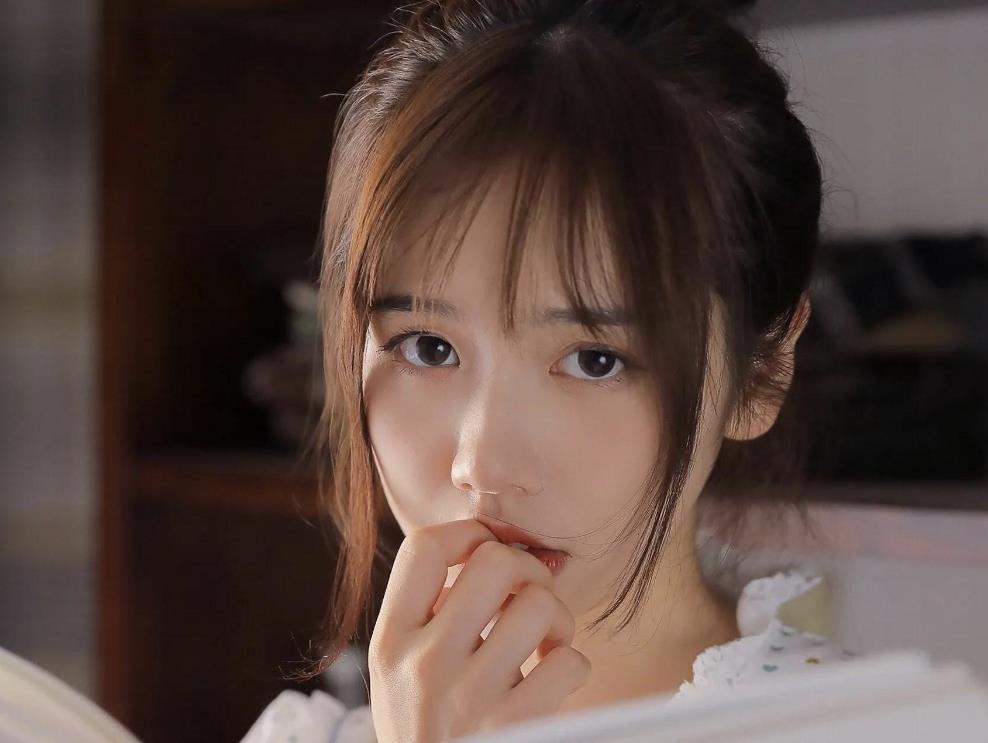 如何插入女人聊天话题呢