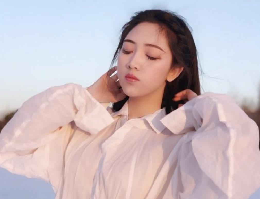 如何插入女人聊天话题呢