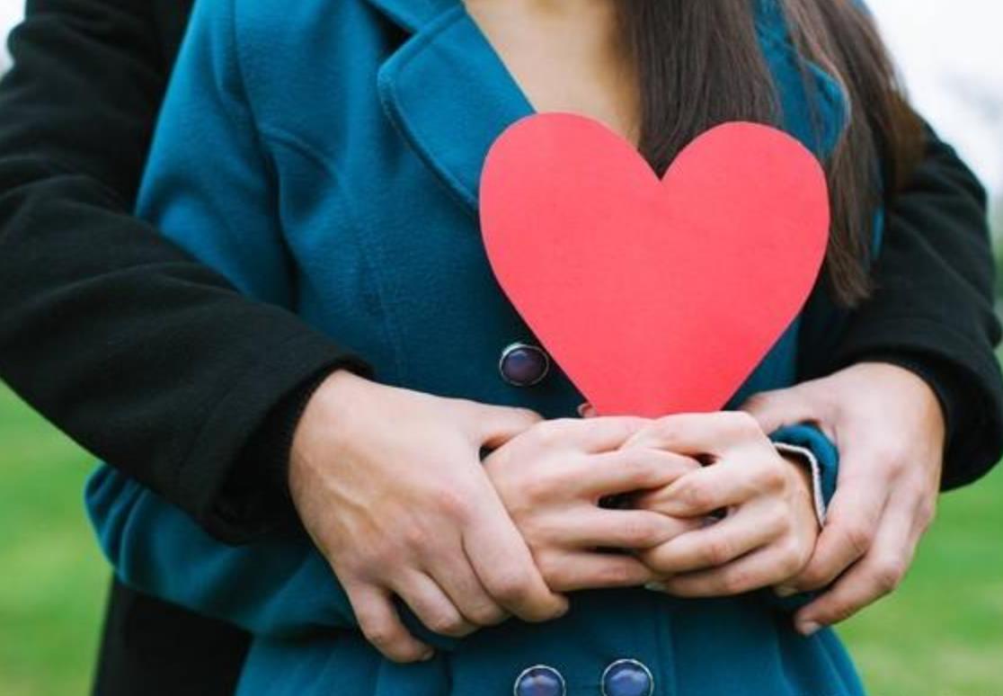 老公天天要亲亲抱抱正常吗