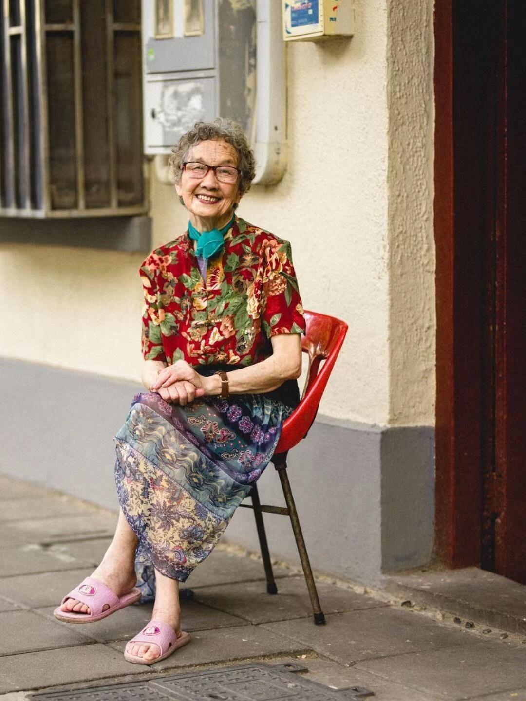 70岁老太太穿什么衣服好看