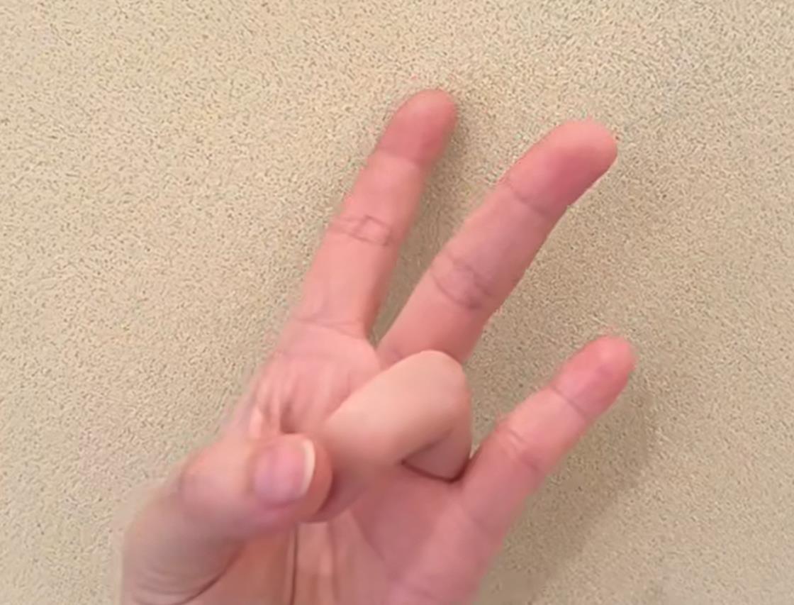 早上起来弹手指有什么好处