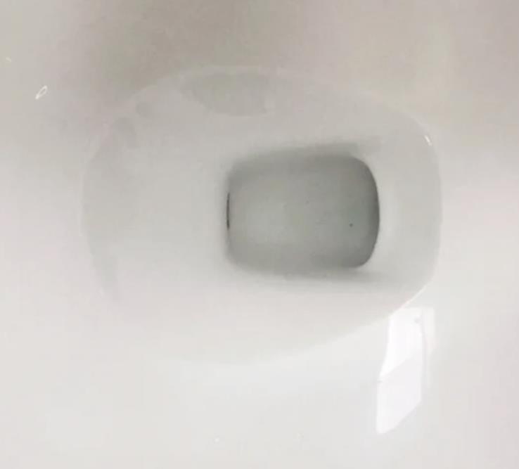 马桶转弯处的内壁老硬污垢咋清除