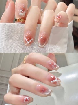 春天彩色美甲怎么搭配