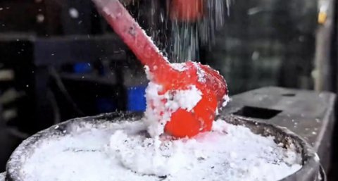 锻刀用的白色粉末是什么