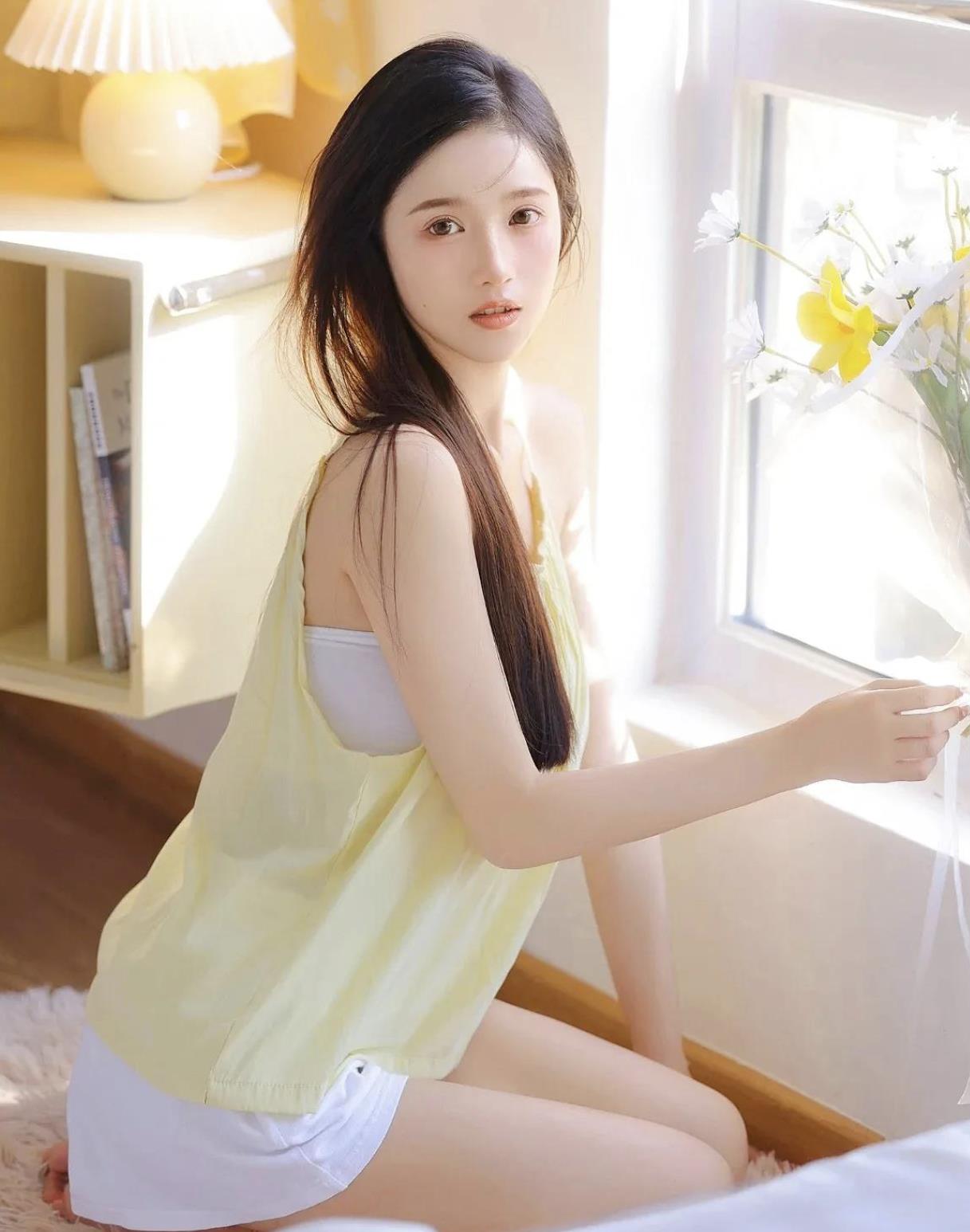 女性正面图片唯美