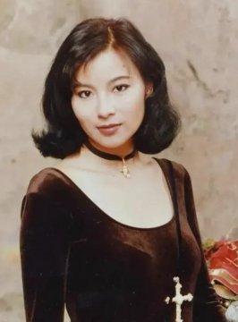 李美凤真人照片