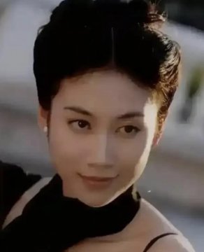 温峥嵘年轻时盛世美颜